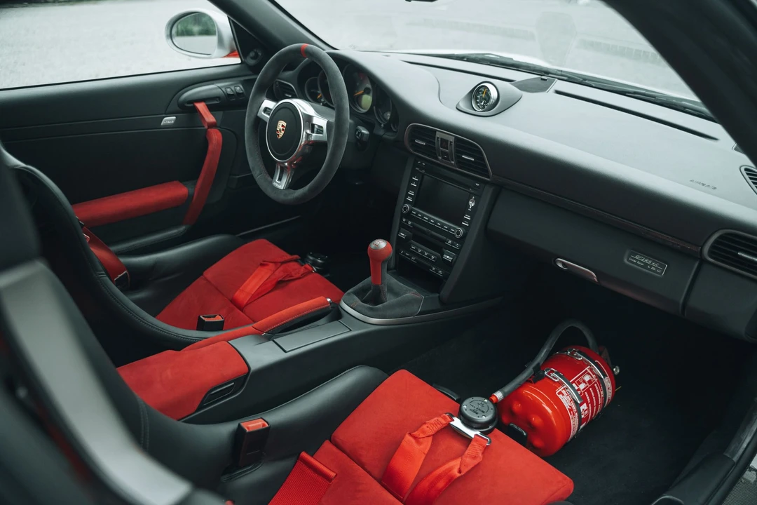 2011 Porsche 997 GT3 RS - Image 6 of 9