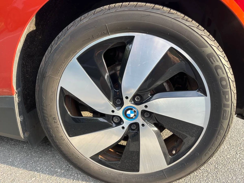 2014 BMW i3 - Image 11 of 14
