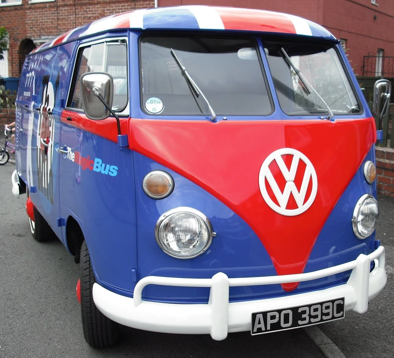 1965 Volkswagen Split-Window Bus - Image 8 of 11