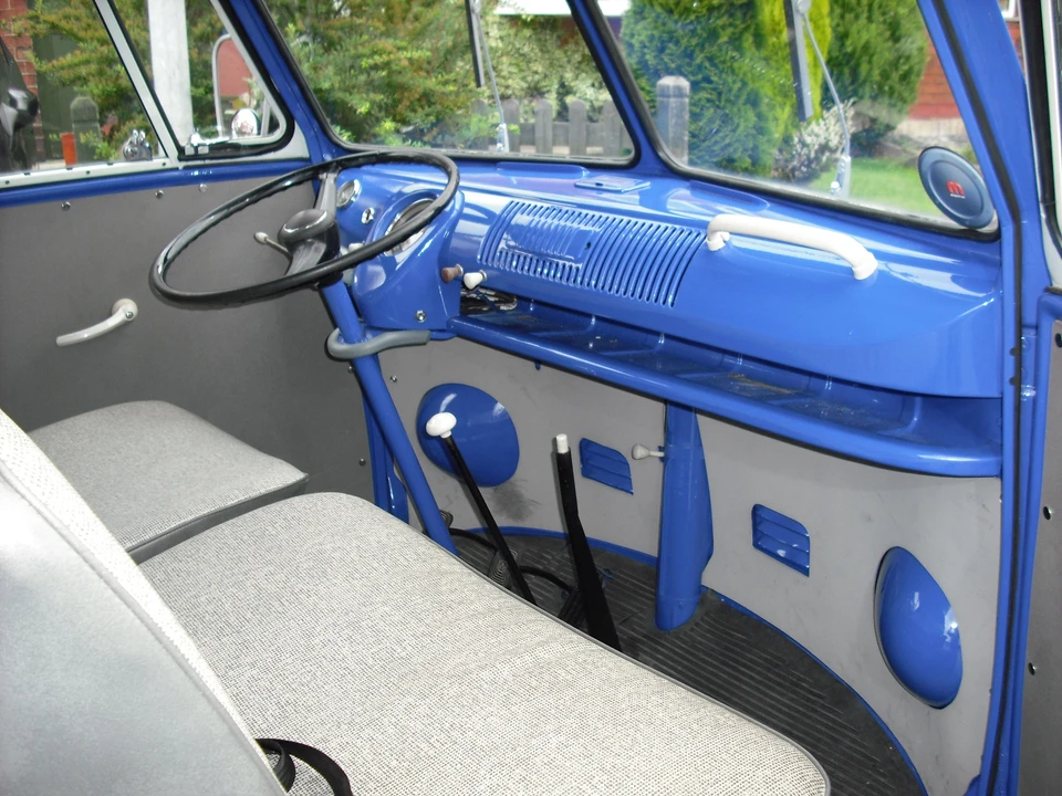 1965 Volkswagen Split-Window Bus - Image 7 of 11