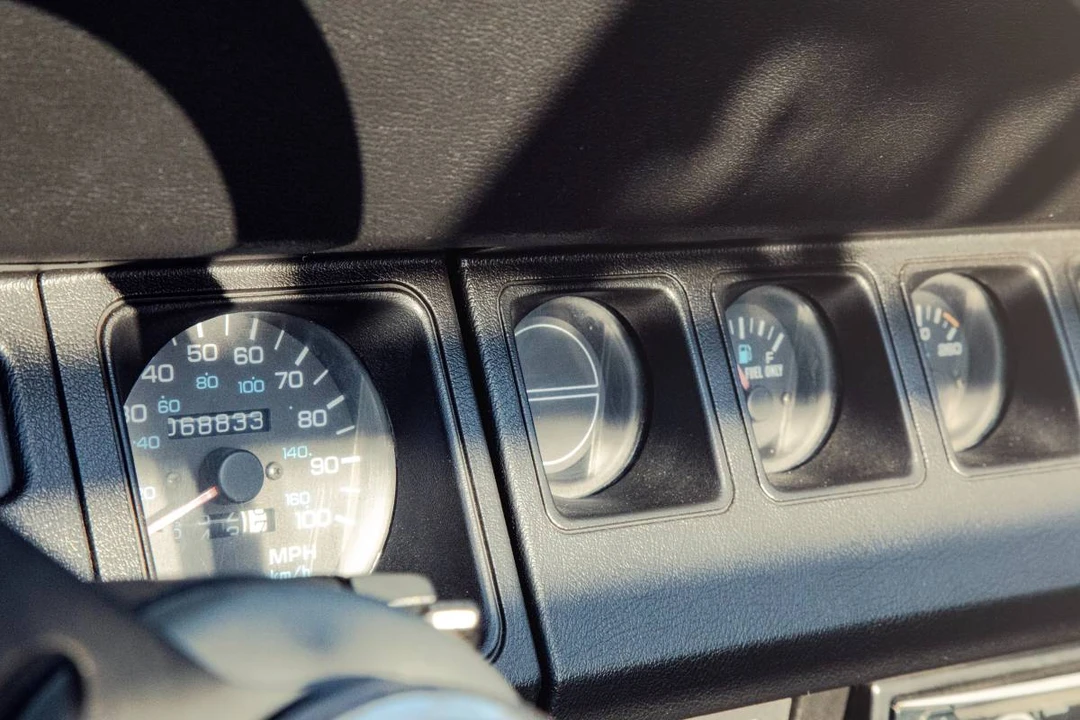 1995 Jeep YJ Wrangler - Image 10 of 12