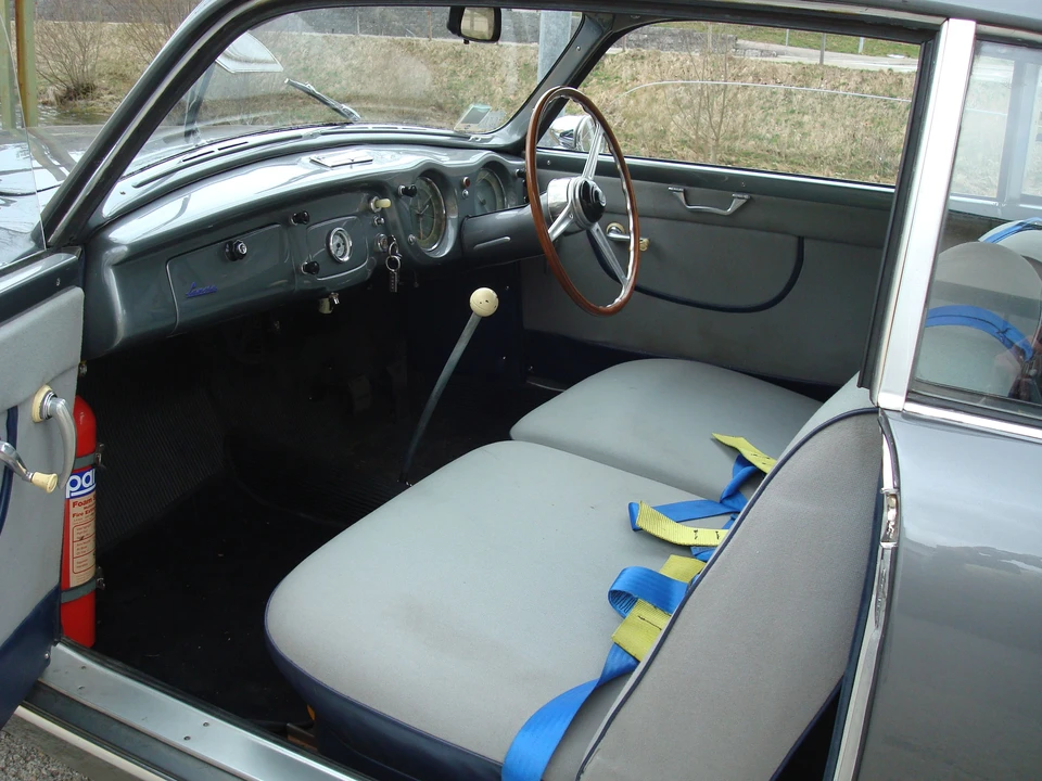 1954 Lancia Aurelia - Image 11 of 24