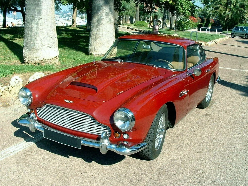 1959 Aston Martin DB4 - Image 10 of 17