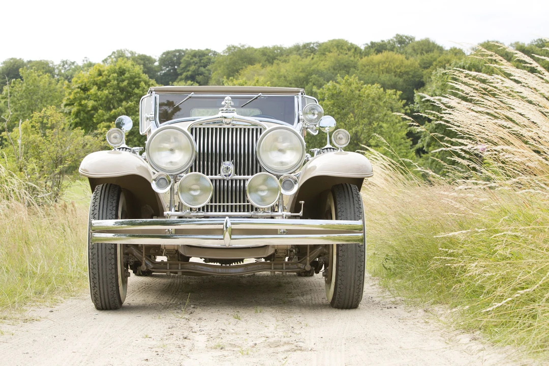 1933 Stutz Vertical Eight - Image 2 of 27