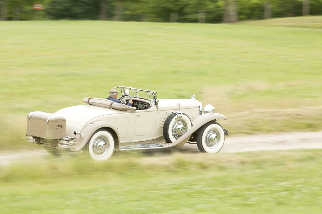 1933 Stutz Vertical Eight - Image 5 of 27