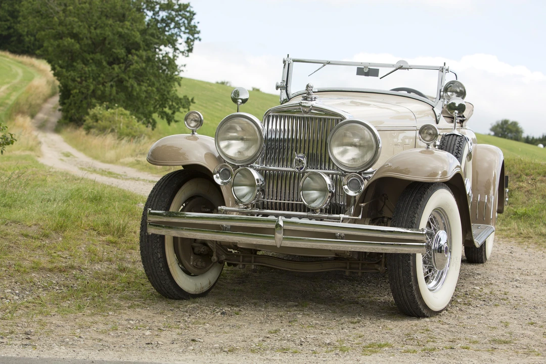 1933 Stutz Vertical Eight - Image 6 of 27
