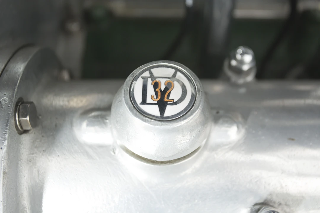 1933 Stutz Vertical Eight - Image 9 of 27