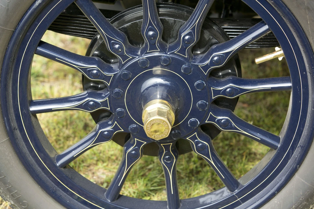 1909 Renault - Image 22 of 27