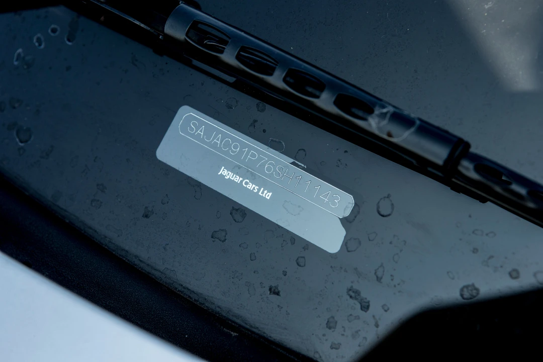 2010 Jaguar X351 XJ - Image 15 of 26