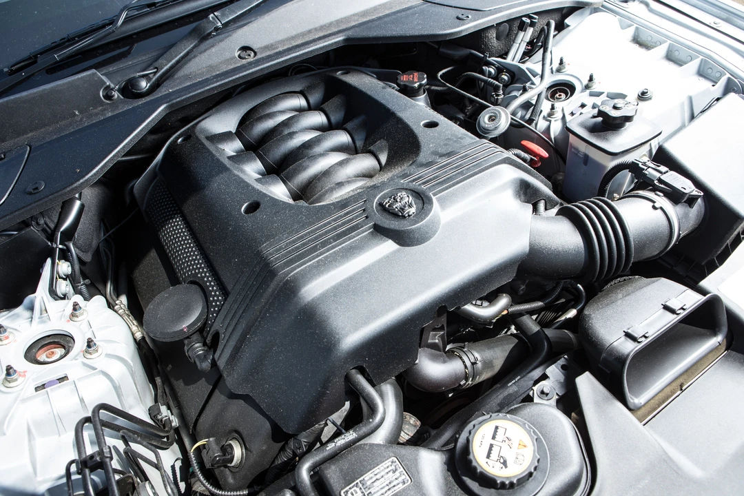 2010 Jaguar X351 XJ - Image 13 of 26