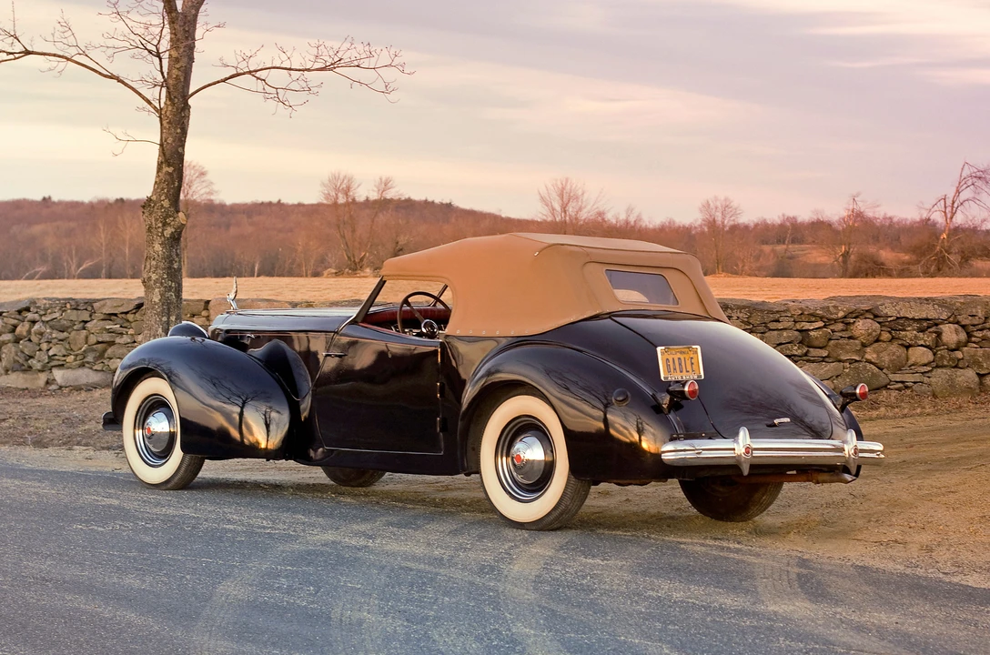 1938 Packard Eight - Image 13 of 17