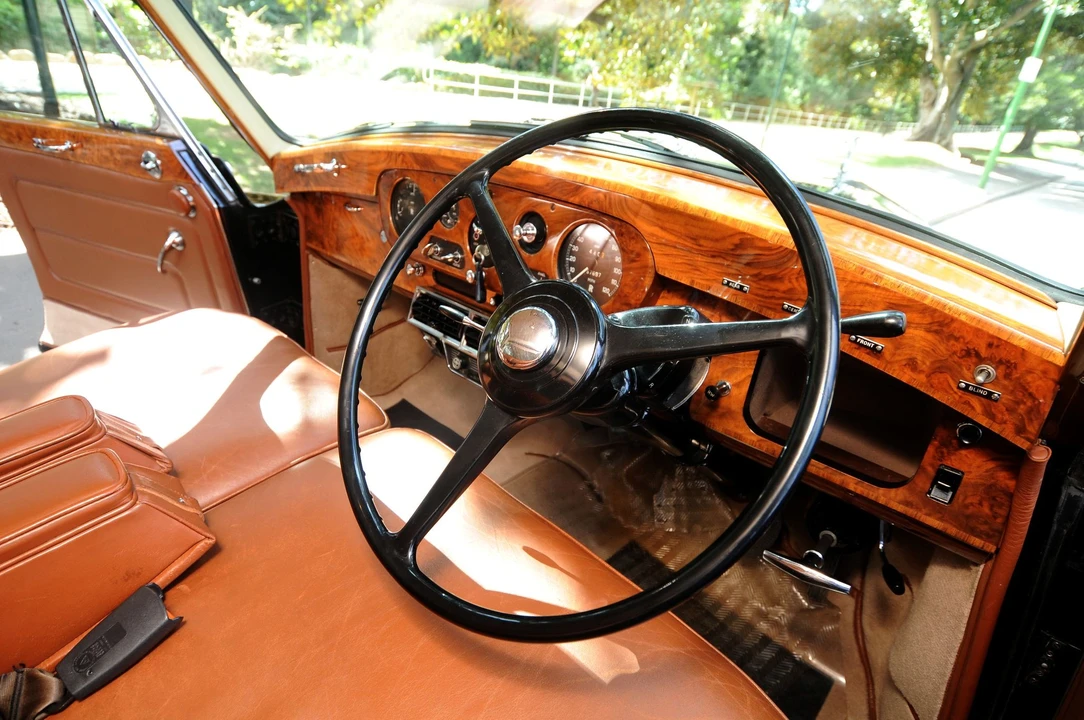 1967 Rolls-Royce Phantom V - Image 15 of 22