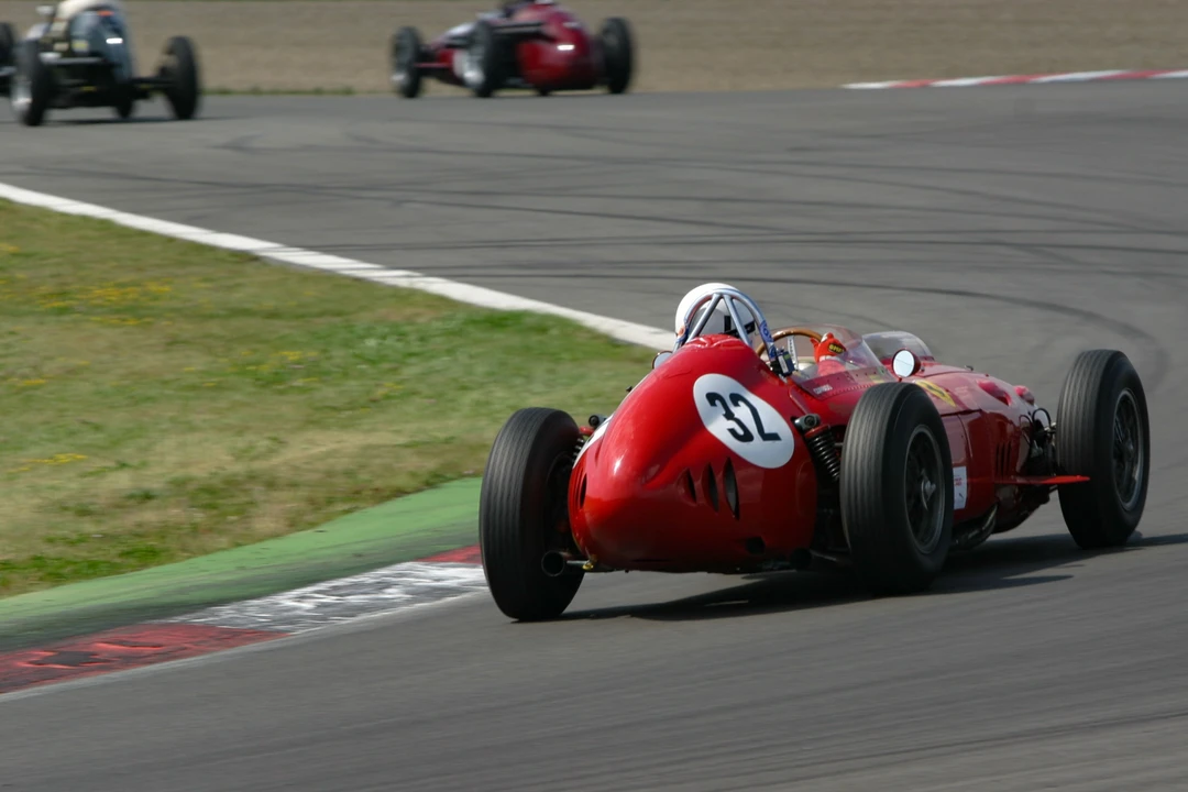 Ferrari Dino - Image 9 of 31