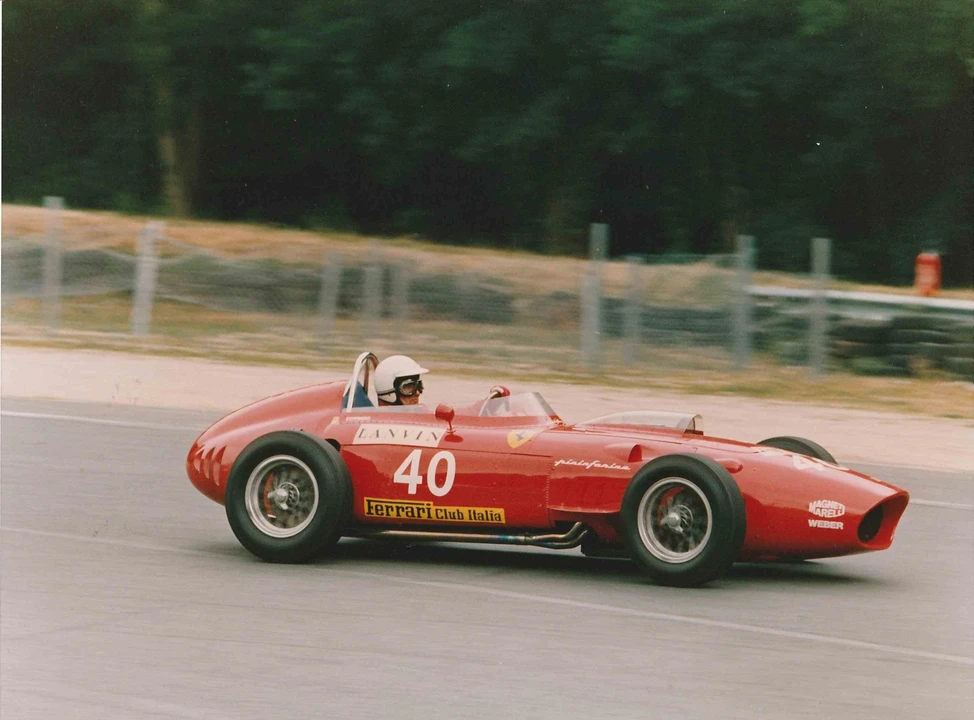 Ferrari Dino - Image 3 of 31