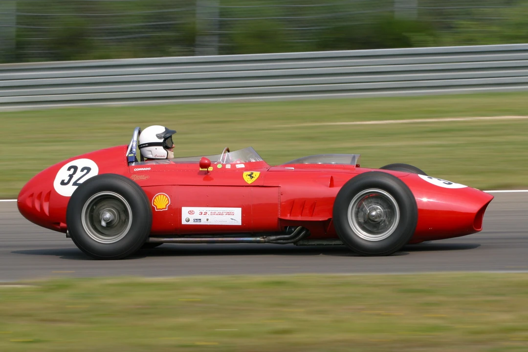 Ferrari Dino - Image 10 of 31