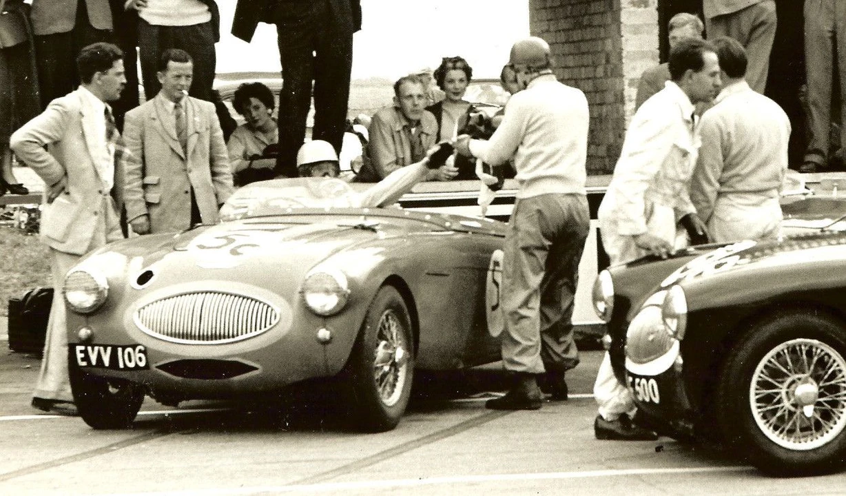 1955 Austin-Healey 100 - Image 17 of 31