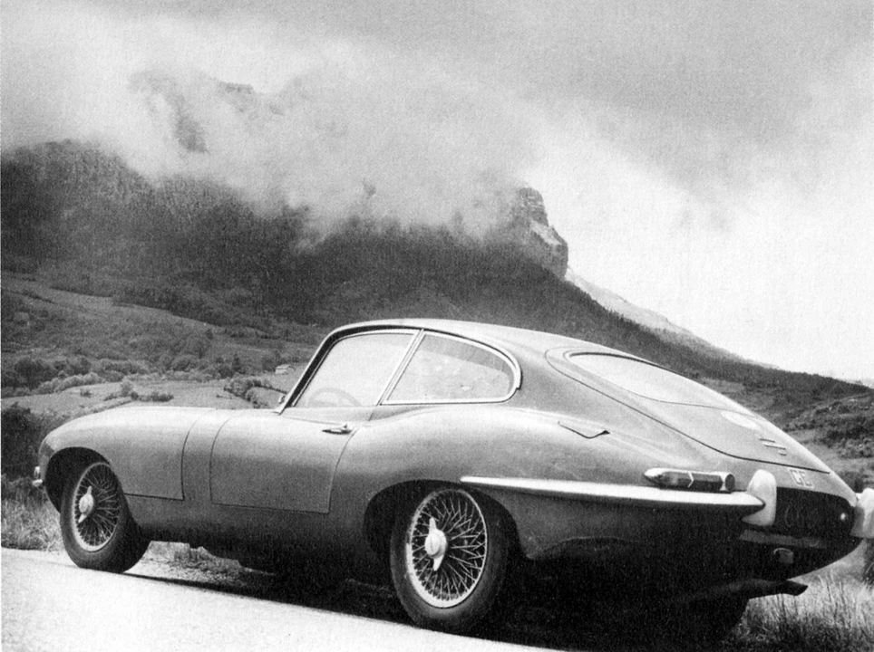 1965 Jaguar E-Type Series 1 - Image 2 of 3