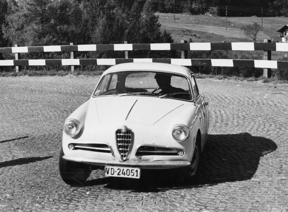 1957 Alfa Romeo Giulietta - Image 6 of 12