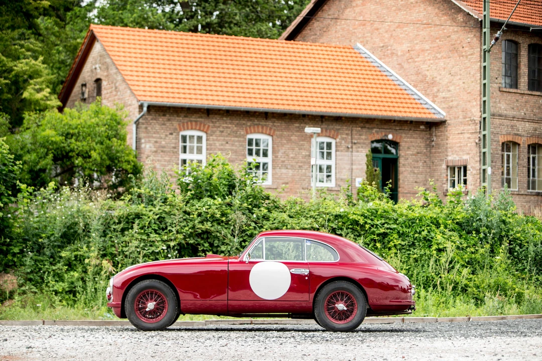 1952 Aston Martin DB1 & DB2 & DB2/4 & DB Mark III - Image 5 of 20