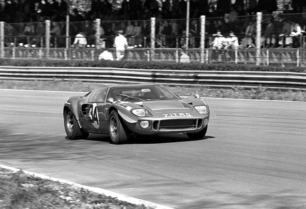 1966 Ford GT40 - Image 7 of 31