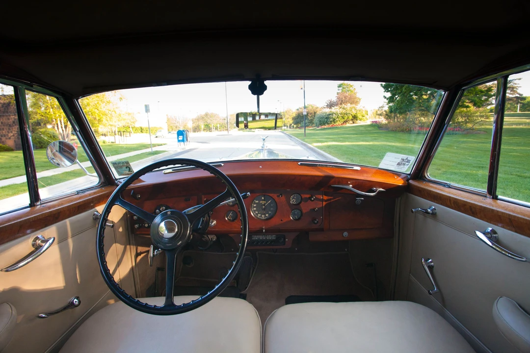 1954 Rolls-Royce Silver Wraith I - Image 8 of 14