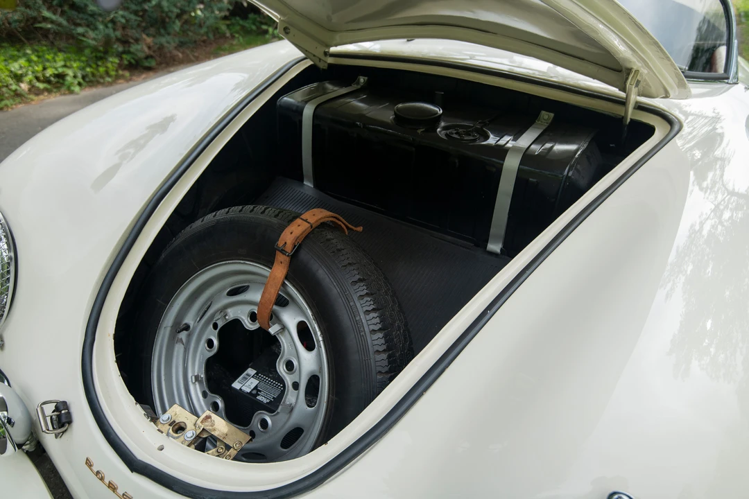 1957 Porsche Speedster - Image 8 of 31