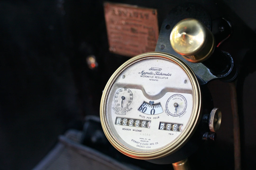 1912 Renault - Image 4 of 8