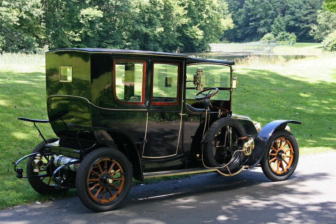 1912 Renault - Image 5 of 8