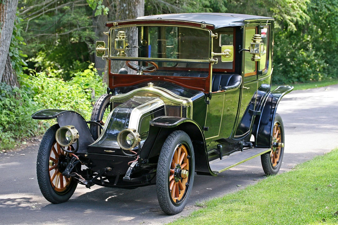 1912 Renault - Image 3 of 8