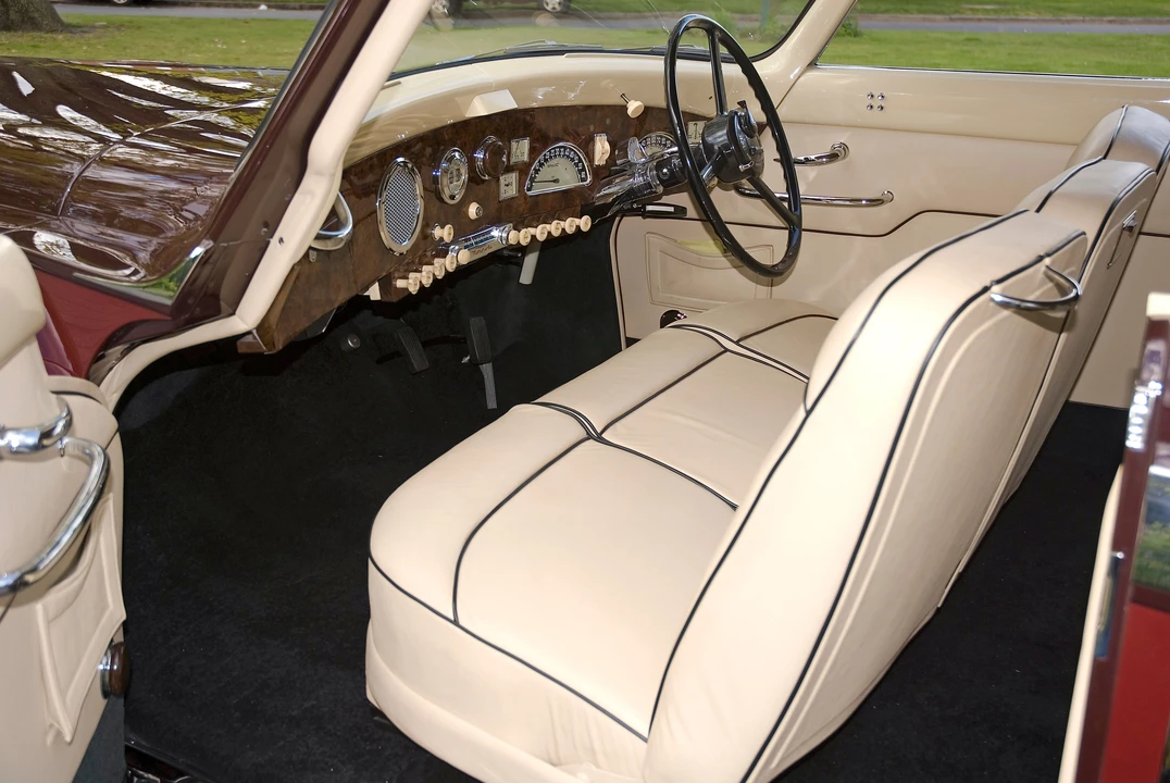 1948 Daimler - Image 5 of 9