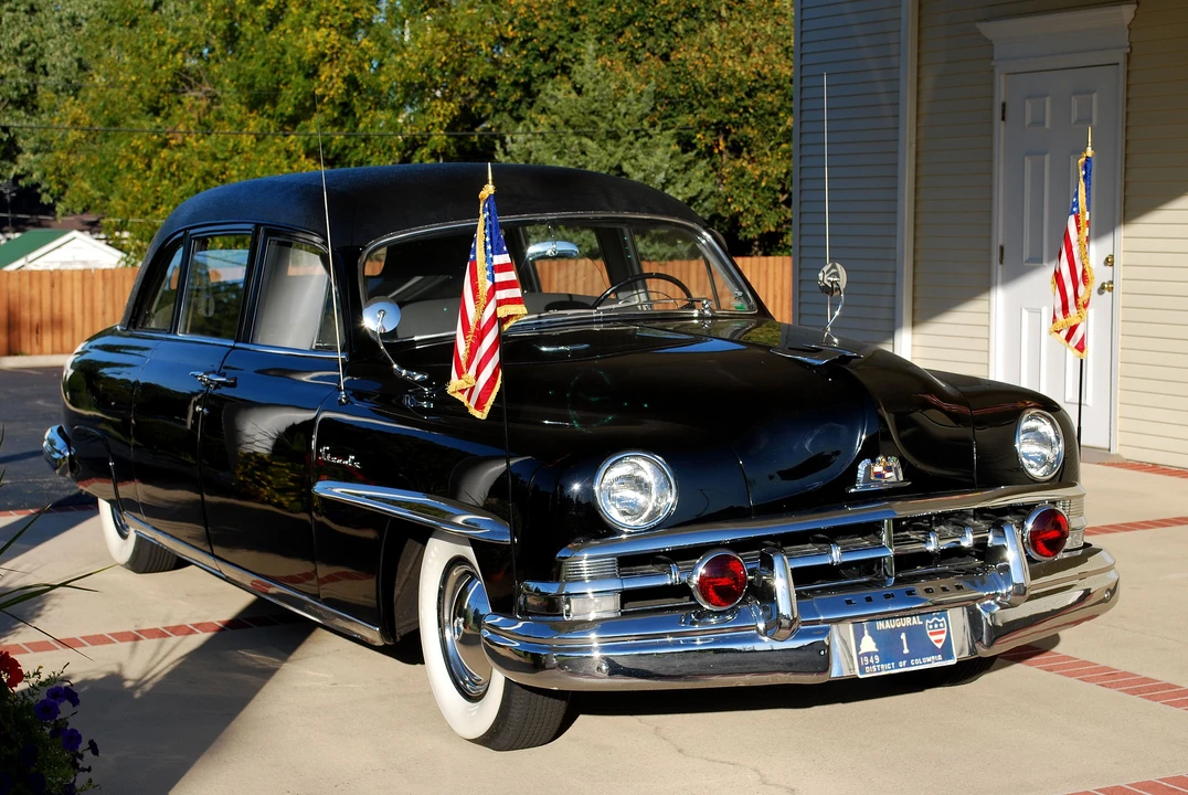 1950 Lincoln Cosmopolitan - Image 11 of 12