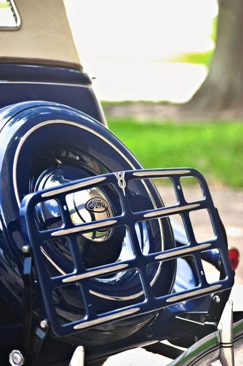 1936 Ford Model 48 & 68 - Image 6 of 8