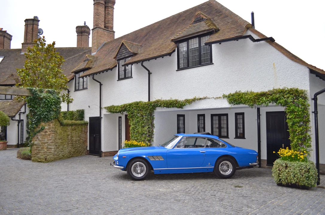 1965 Ferrari 330 GT 2+2 - Image 9 of 31