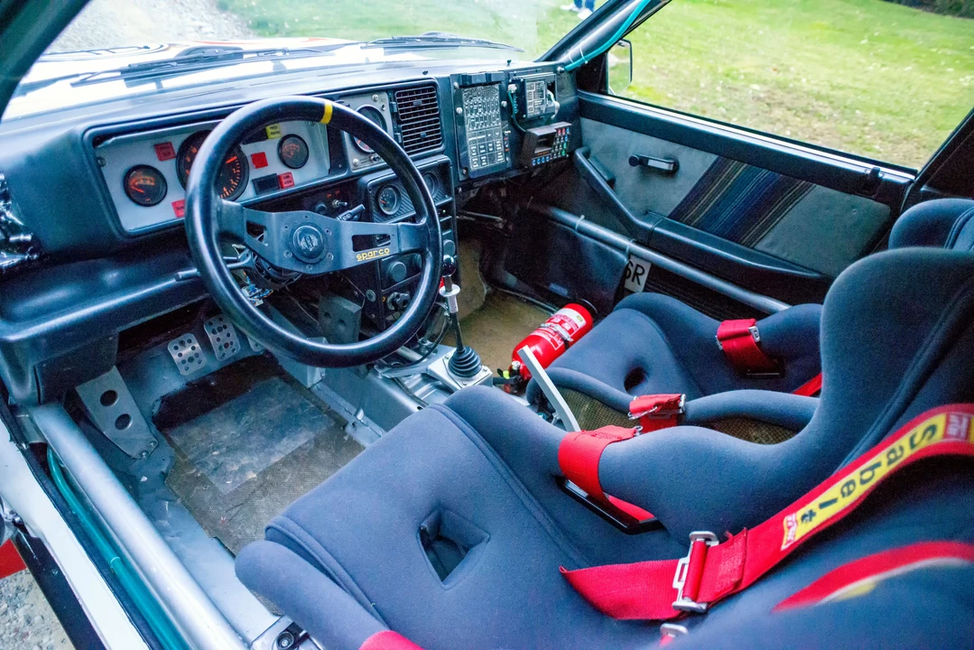 1991 Lancia Delta 1st Gen - Image 11 of 31