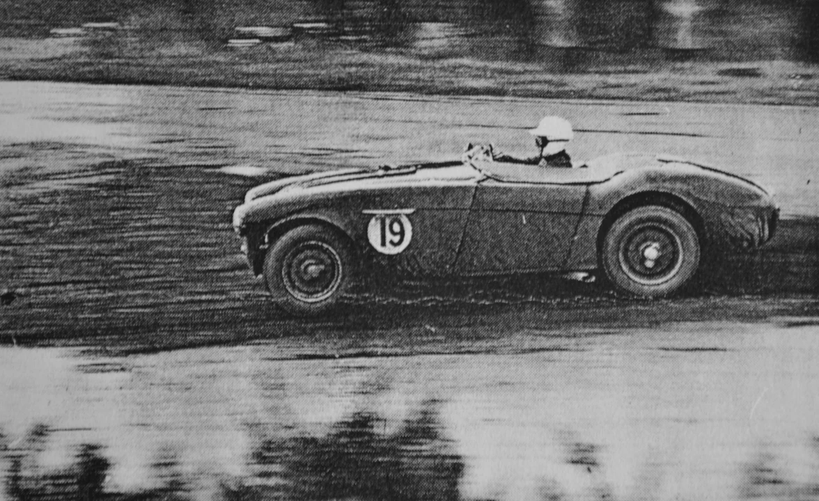 1954 Austin-Healey 100 - Image 2 of 7