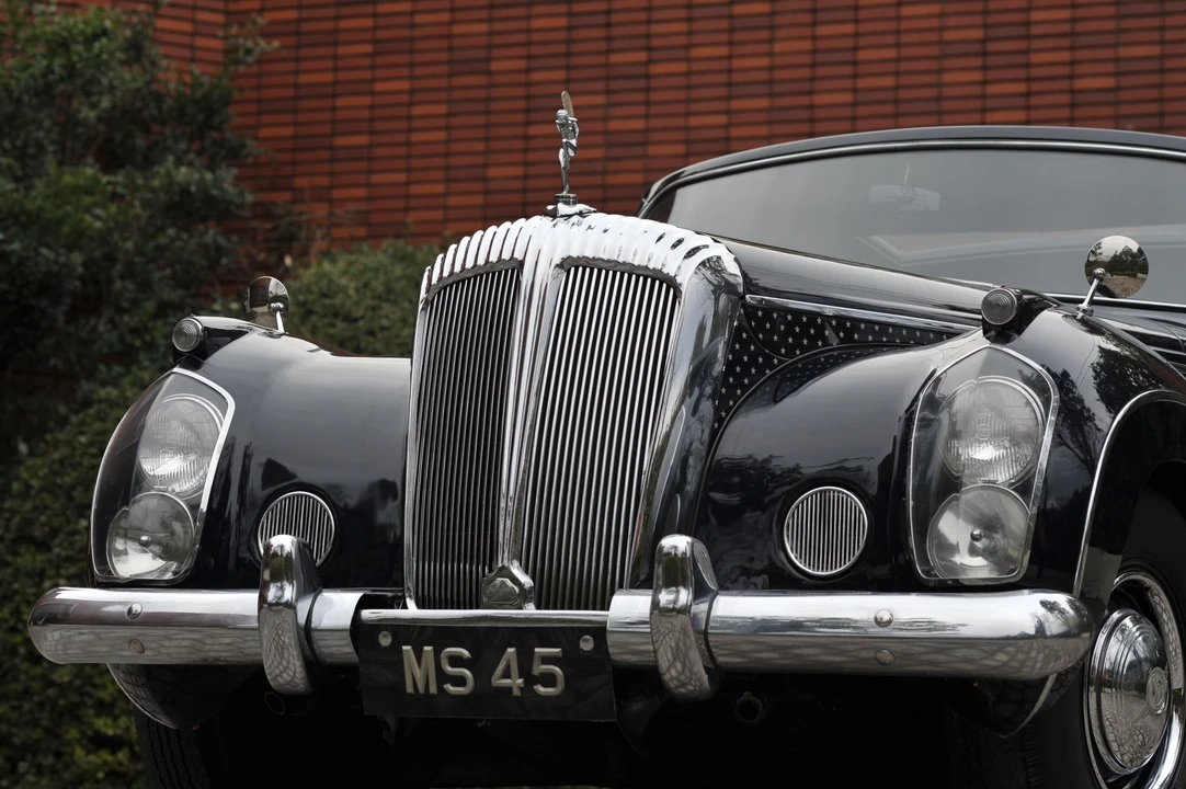 1954 Daimler - Image 15 of 31