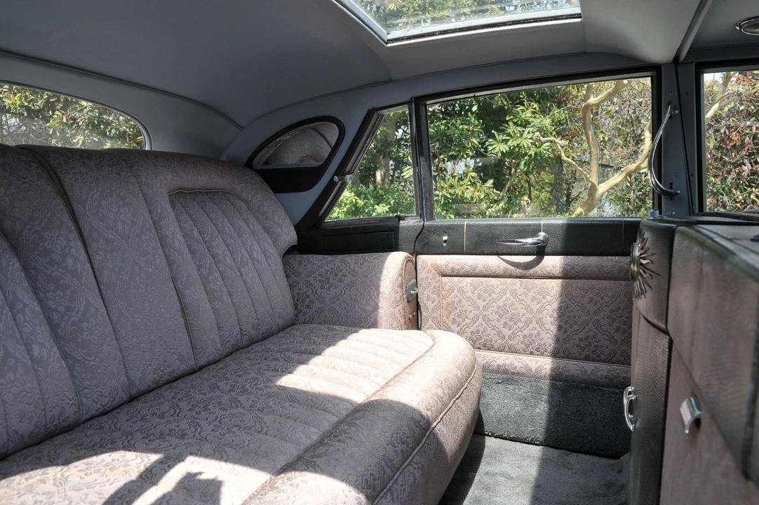 1954 Daimler - Image 25 of 31