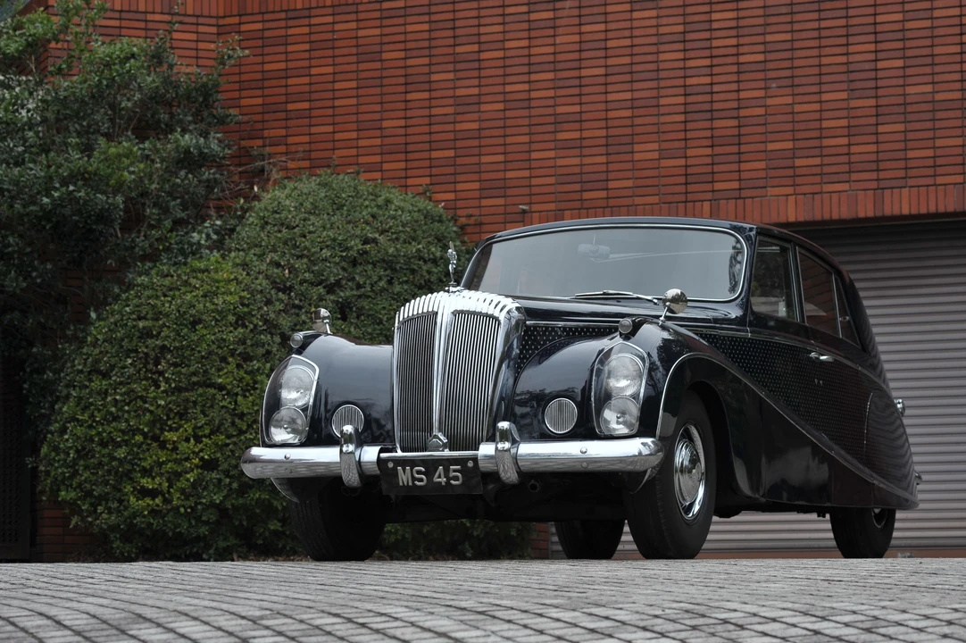 1954 Daimler - Image 19 of 31