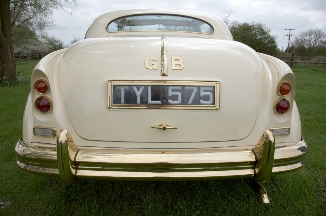 1955 Daimler - Image 2 of 5