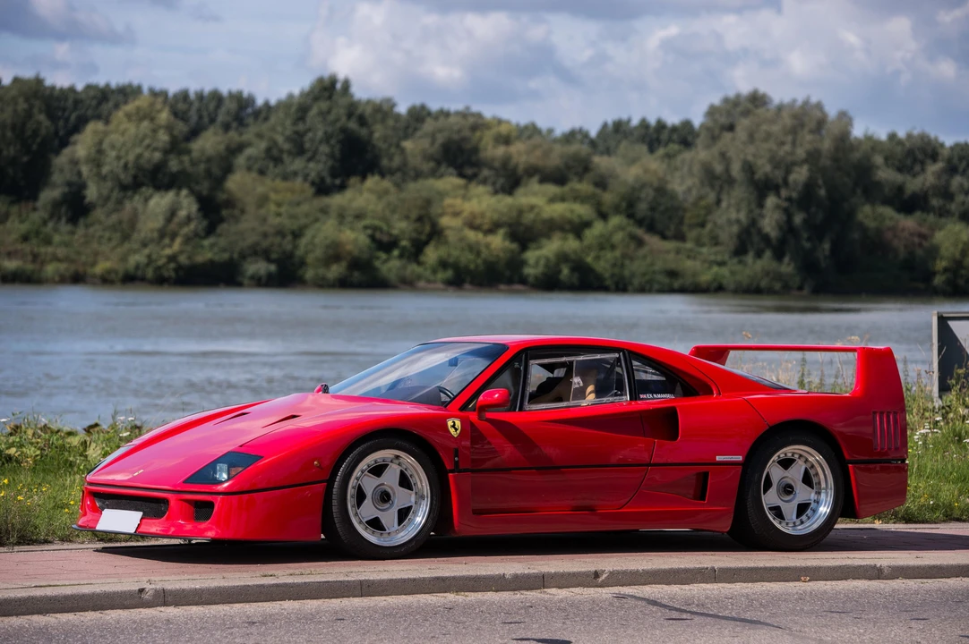 1989 Ferrari F40 - Image 4 of 31