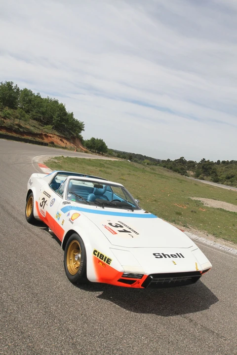 Ferrari Daytona Spider - Image 25 of 31
