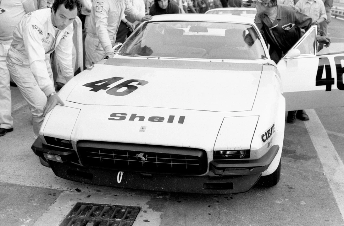 Ferrari Daytona Spider - Image 17 of 31