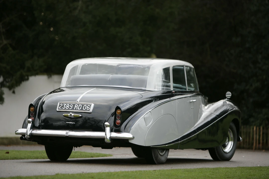 1956 Rolls-Royce Silver Wraith I - Image 3 of 14
