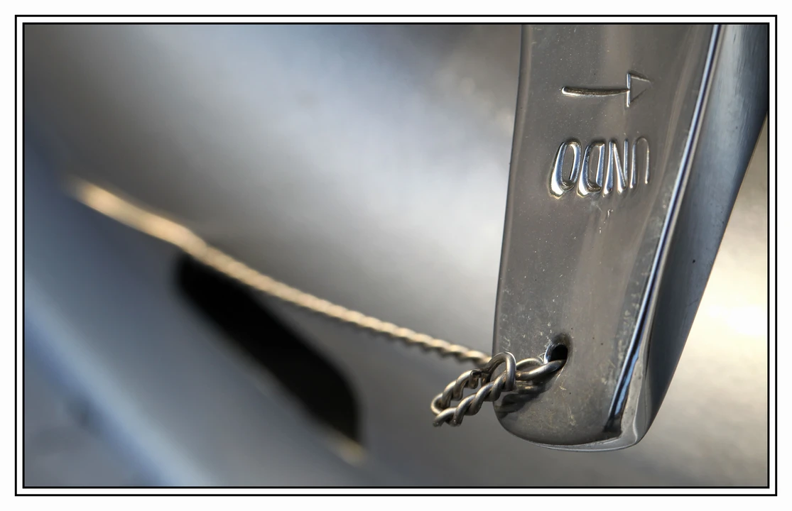 1962 Jaguar E-Type Series 1 - Image 9 of 13