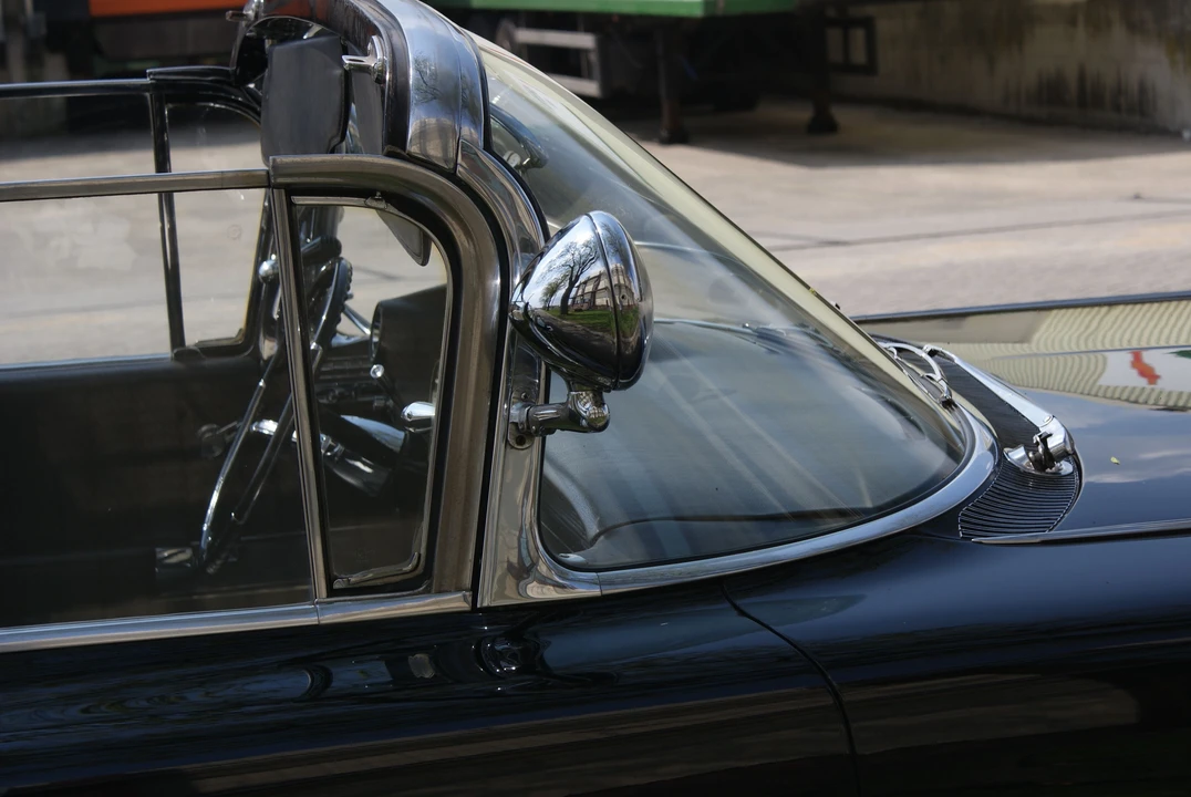 1960 Cadillac Series 70 & 75 - Image 24 of 31
