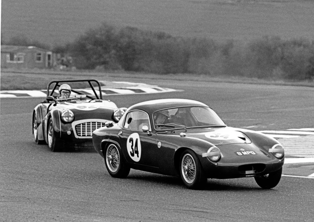 1959 Lotus Elite 1st Gen - Image 9 of 10