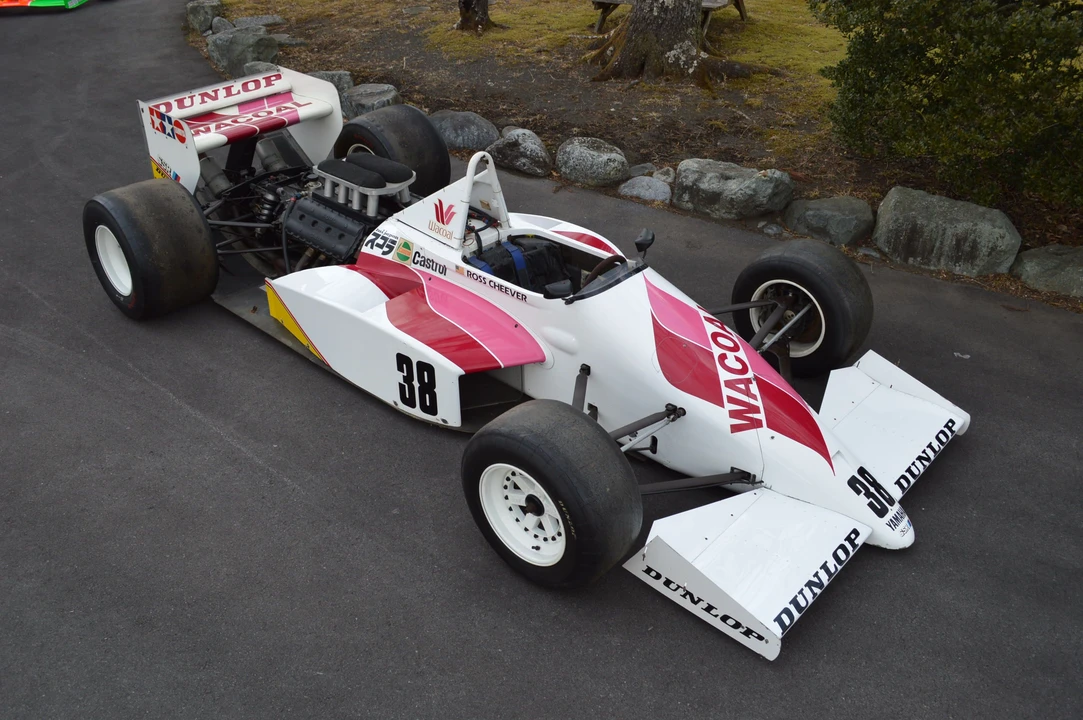 1987 March - Image 4 of 17