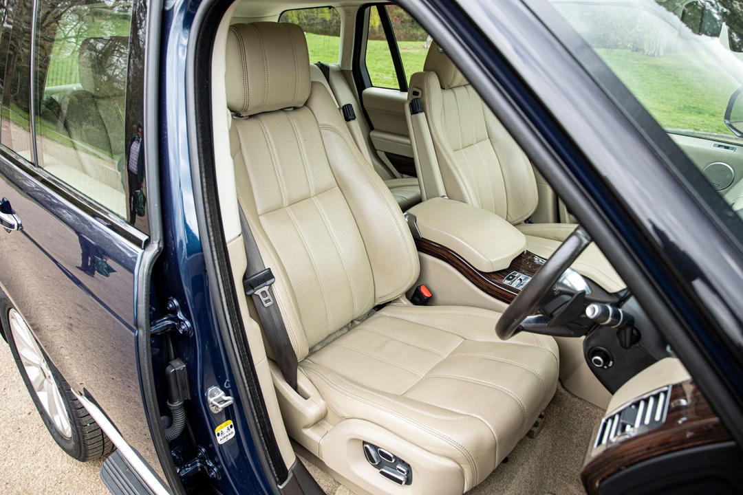 2013 Land Rover Range Rover L405 - Image 14 of 31