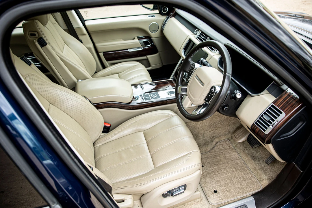 2013 Land Rover Range Rover L405 - Image 17 of 31
