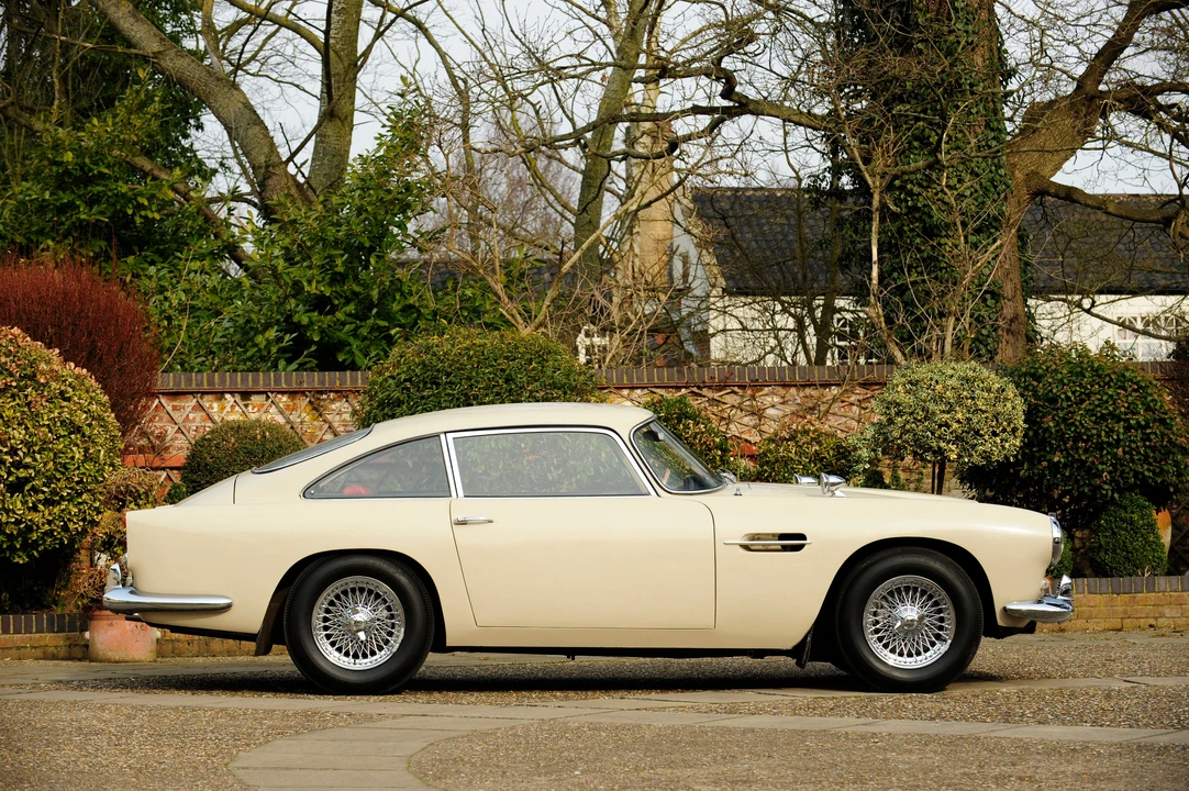 1962 Aston Martin DB4 - Image 8 of 19